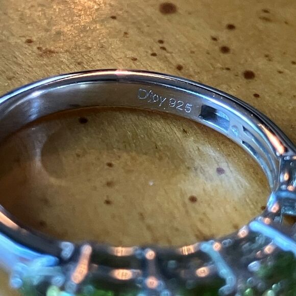 Natural Arizona Peridot Sterling Silver Ring - Picture 5 of 7